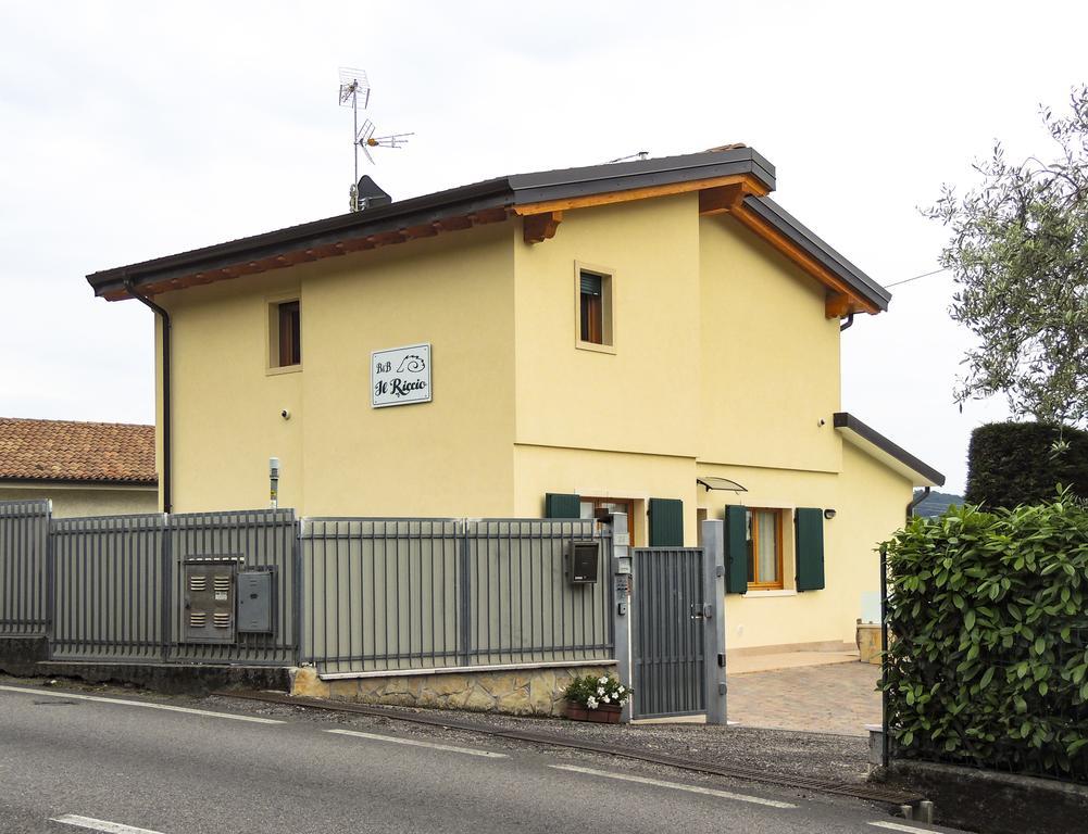 B&B Il Riccio Costermano Exterior photo